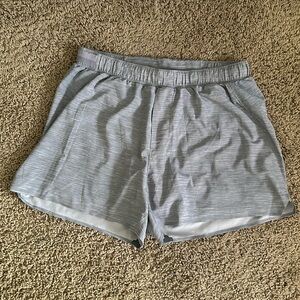 Lululemon Grey 5” Mens Size Large Running Shorts w/ Liner